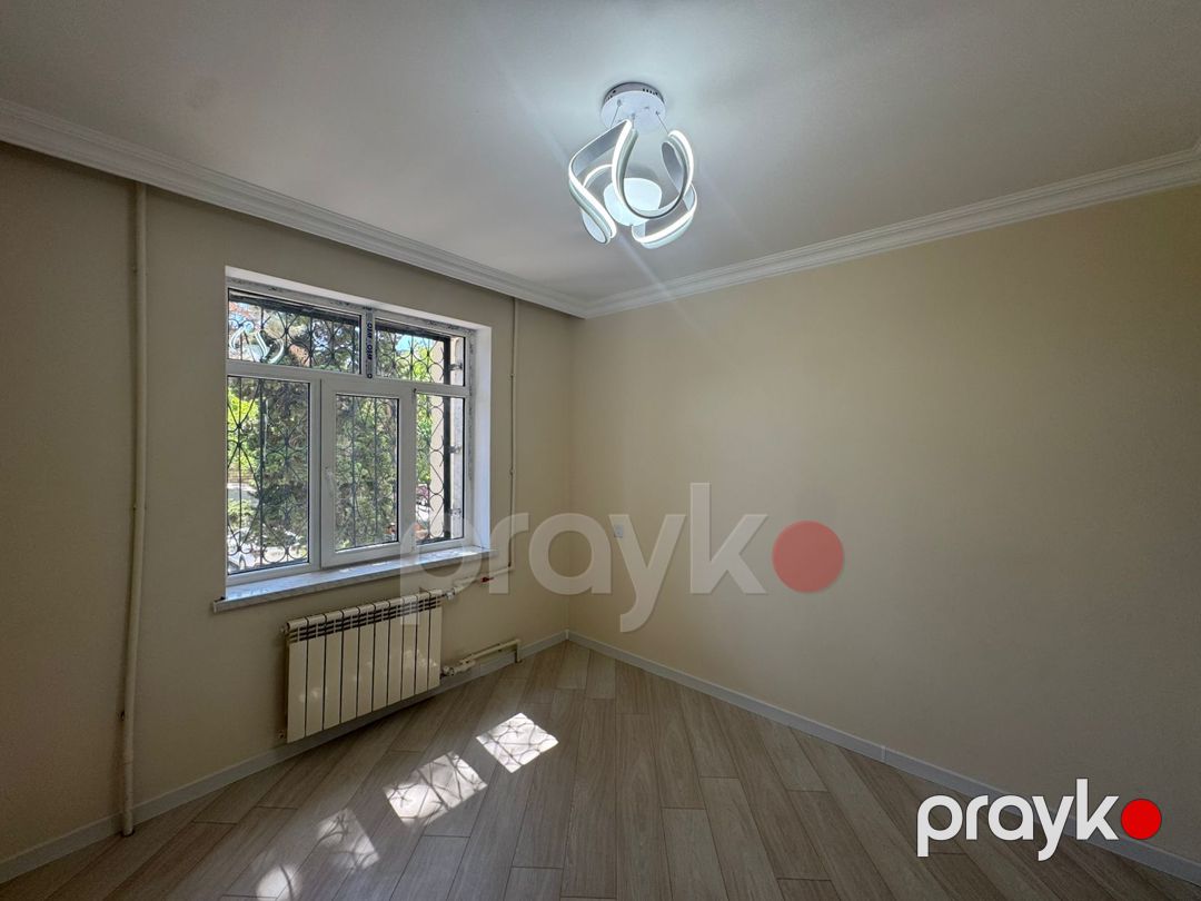 Satılır 4 otaqlı köhnə tikili 105 m² — Mənzil, Bakı (7)