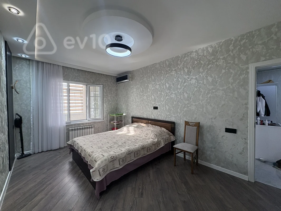 3 otaqlı mənzil, 80 m², İnqlab İsmayilov — Bakı