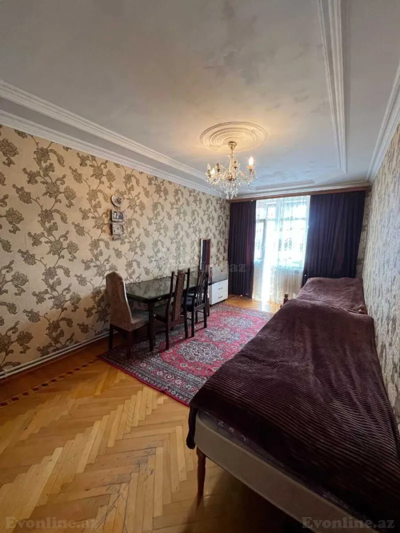 Satılır 5 otaqlı Mənzil Köhnə tikili 130 m² Bakı, Nəsimi r., Memar Əcəmi m., 4-cü mikrorayon — Mənzil, Bakı (8)