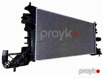 Chevrolet Cruze 2017 su radiatoru — Bakı