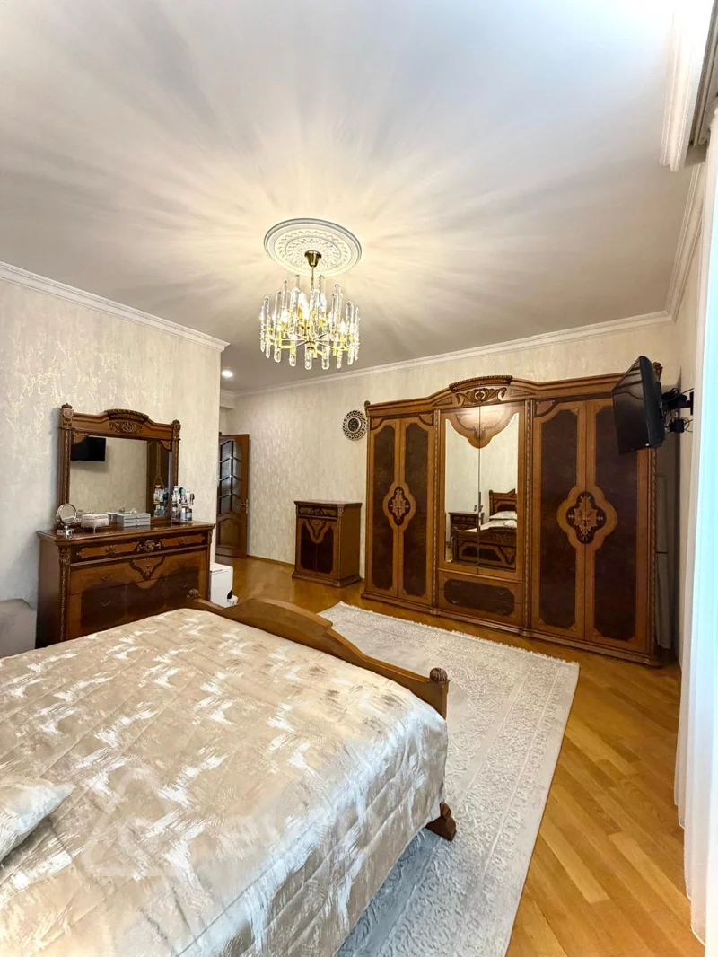 4 otaqlı mənzil, 220 m², Ceyhun Hacıbəyli — Mənzil, Bakı (9)
