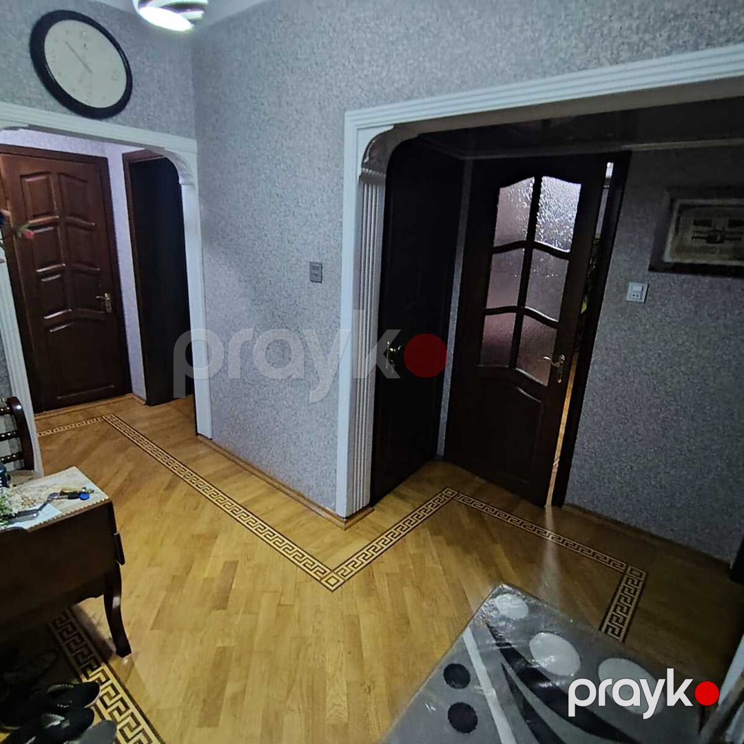 Satılır 4 otaqlı köhnə tikili 85 m² — Mənzil, Bakı (7)