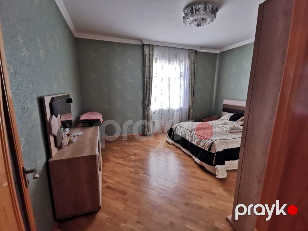 Satılır 4 otaqlı həyət evi/bağ evi 300 m² — Ev, villa, Bakı (2)