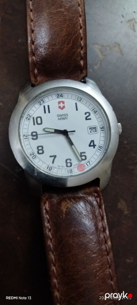 Qol saatı Swiss Army — Bakı