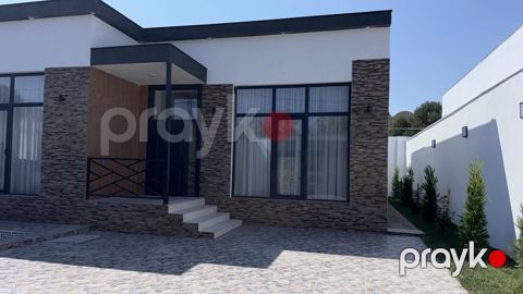 Satılır 4 otaqlı həyət evi/bağ evi 210 m² — Bakı
