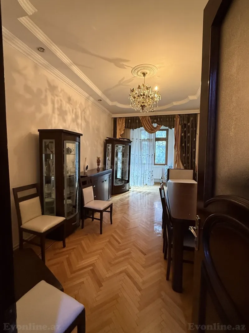 Satılır 4 otaqlı Mənzil Köhnə tikili 110 m² Bakı, Nərimanov r — Mənzil, Bakı (3)
