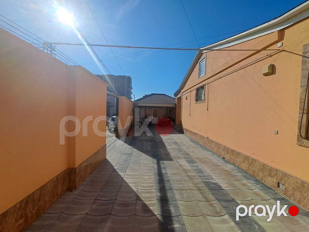 Həyət evi, Bakıxanov qəs — Ev, villa, Bakı (11)