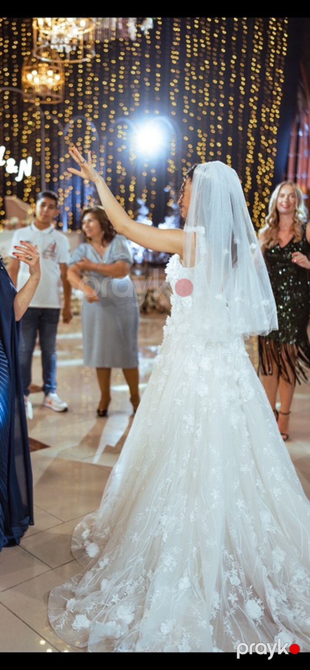 Bu gözel bəxt gətirən Pronovias firmaya məxsus gəlinlik satılır — Axşam paltarları, Bakı (3)