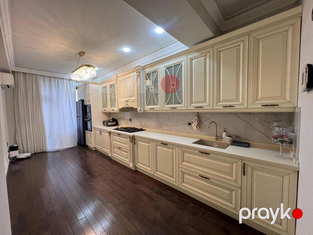 Satılır 4 otaqlı yeni tikili 180 m² — Mənzil, Bakı (9)