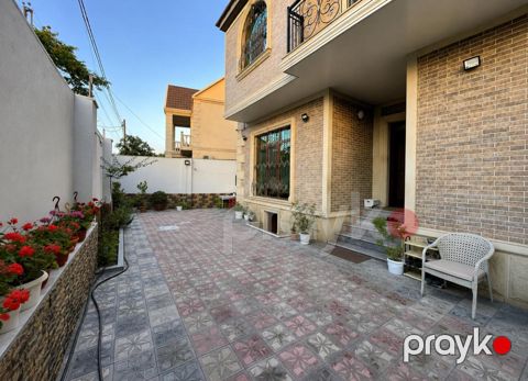 Satılır 9 otaqlı həyət evi/bağ evi 380 m² — Bakı
