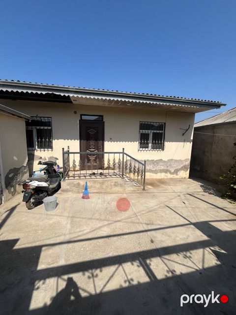 Satılır 3 otaqlı həyət evi/bağ evi 100 m² — Bakı