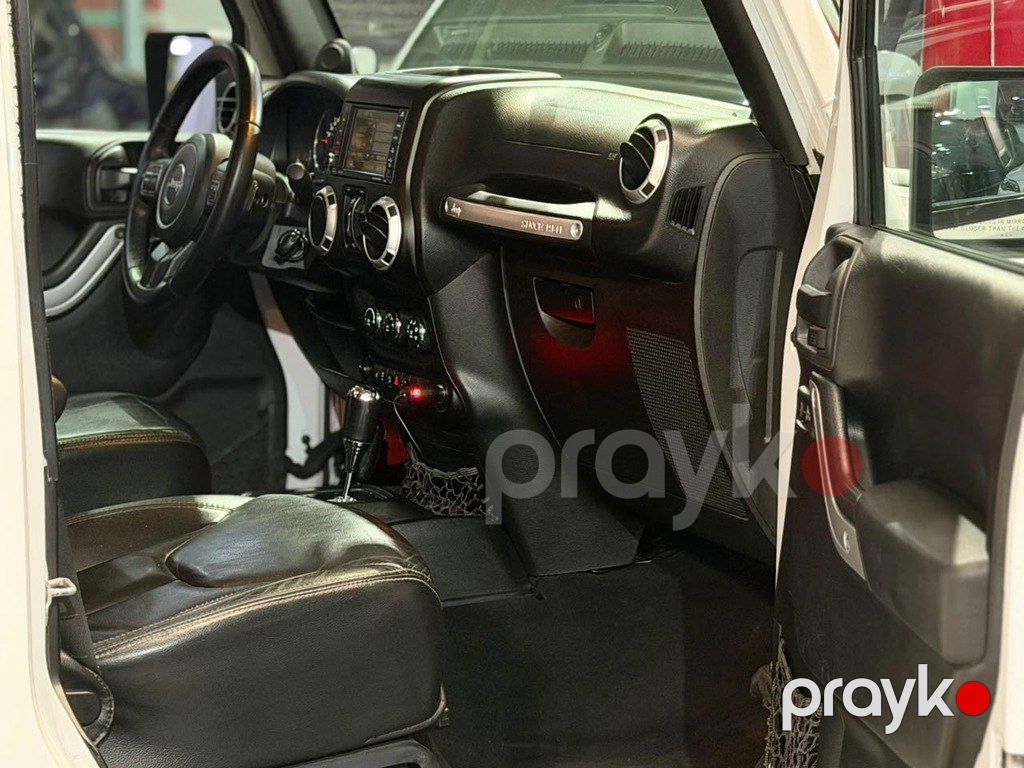Jeep Wrangler, 3.6 L, 2013 il, 170 000 km — Avtomobillər, Bakı (12)