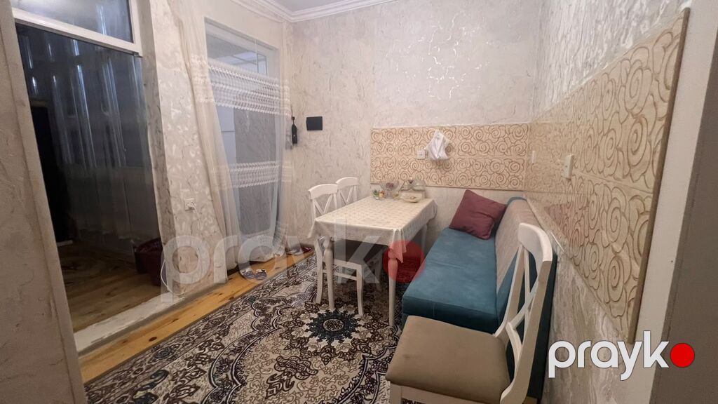 Xirdalanda 5 nom mektebin yaxinliginda kursulu altı qaracli 4 otagli — Ev, villa, Xırdalan (8)