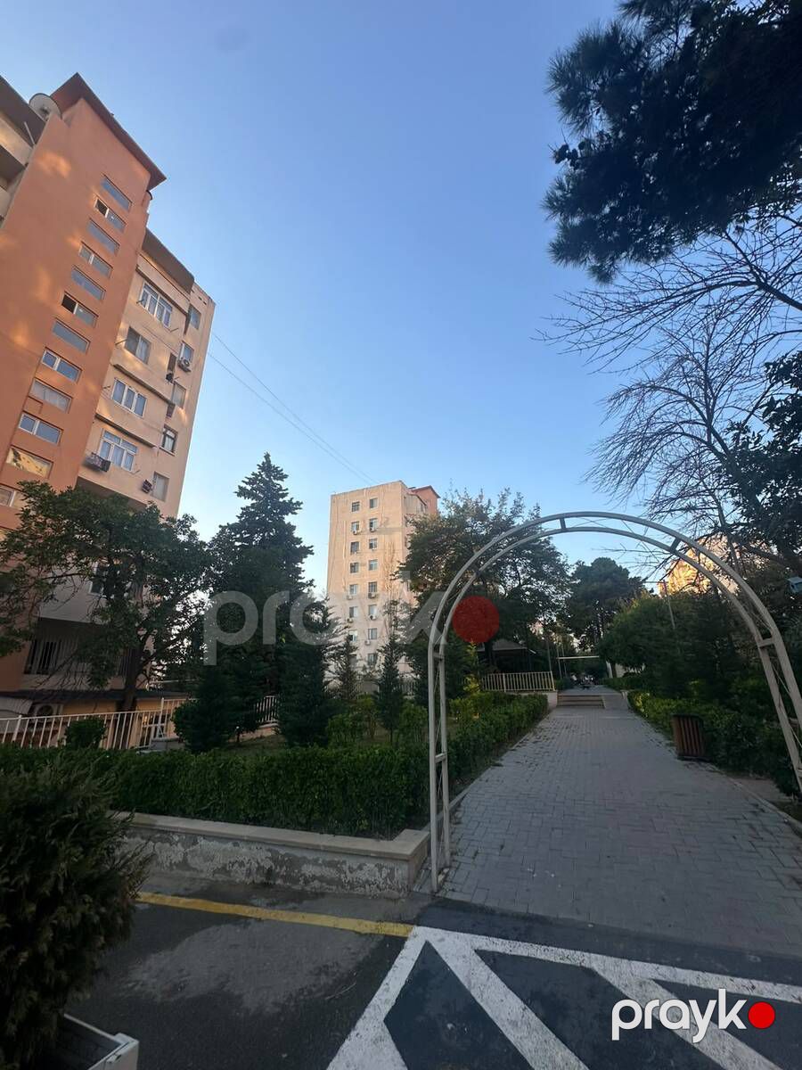 Satılır 4 otaqlı köhnə tikili 100 m² — Mənzil, Bakı (3)