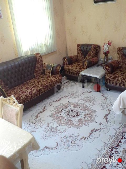 Satılır 2 otaqlı köhnə tikili 52 m² — Bakı