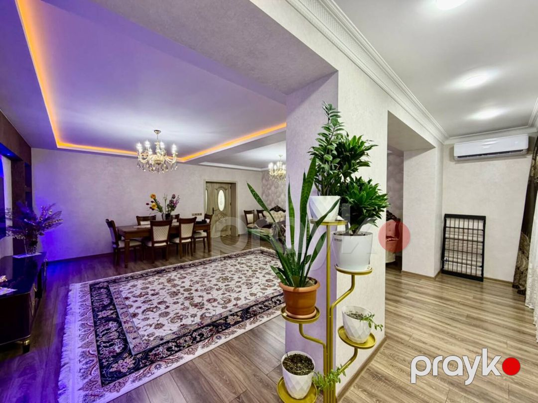 Satılır 4 otaqlı köhnə tikili 110 m² — Mənzil, Bakı (2)