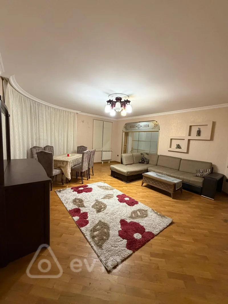 2 otaqlı mənzil, 92 m², Əsəd Əhmədov küç. — kirayə — Mənzil, Bakı (2)