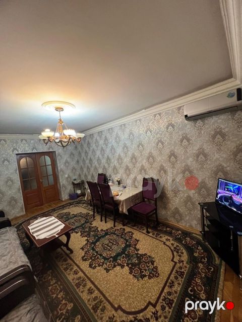 İcarəyə verilir 3 otaqlı köhnə tikili 80 m² — Bakı