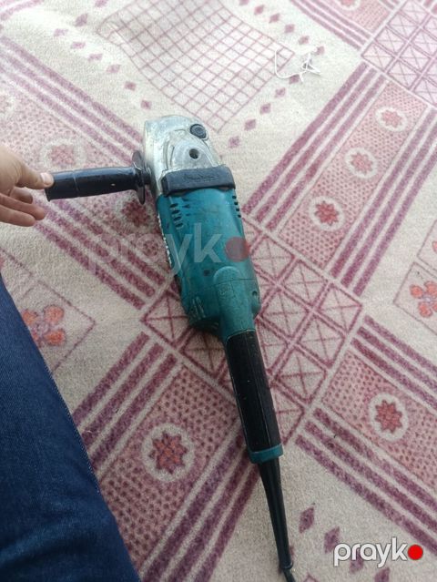 Makita GA9020 bucaqslifi - Disk diametri: 230 mm - Güc: 2200 W — Tərtər