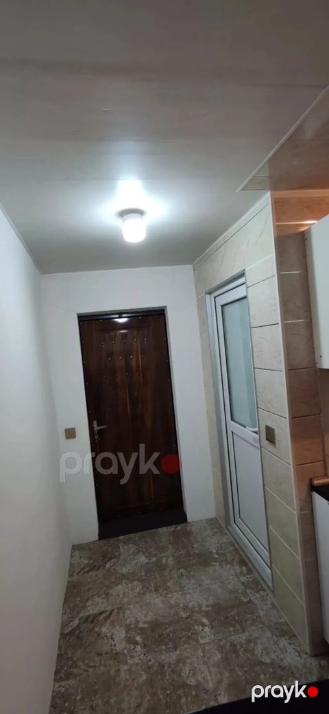 Bakı, Bakıxanov qəs., 9 otaq, Köhnə tikili, m. Neftçilər, 180 kv. m — Bakı