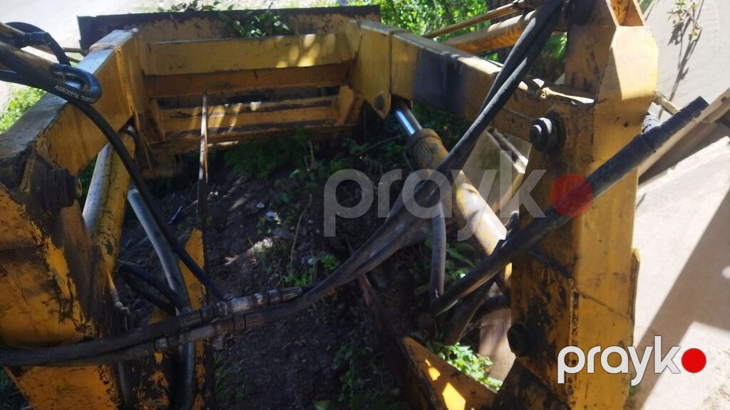 Hidravlik ön yükləyici (kova ilə) – traktor və ya yük maşınına qoşulan — Forkliftlər, Gədəbəy (3)