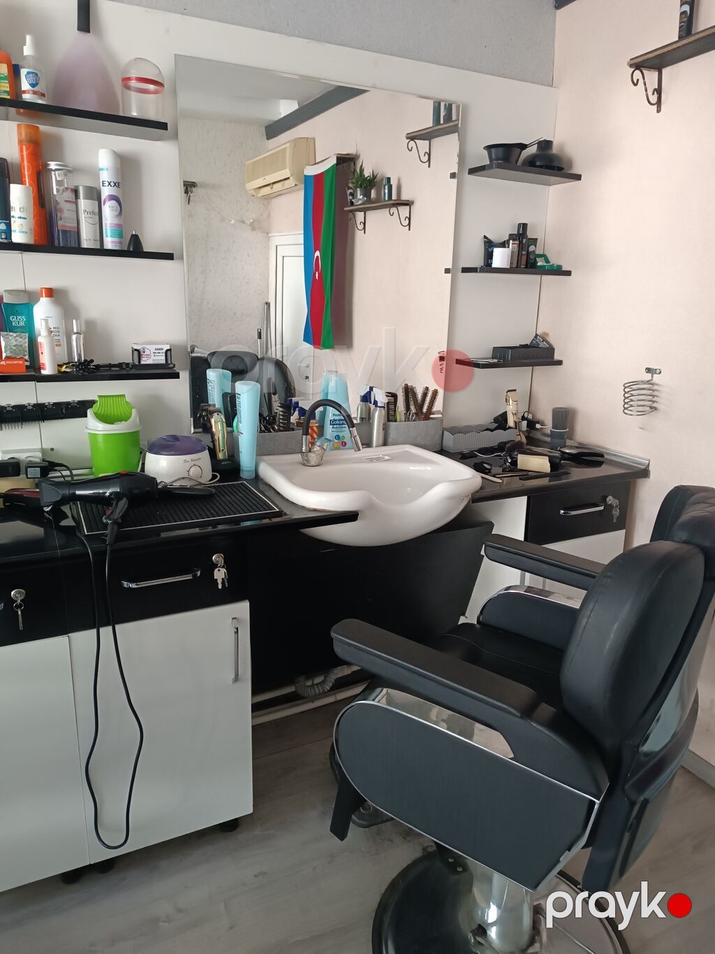 Peşəkar bərbər salonu iş yeri – tam avadanlıqlı iş stansiyası Tərkibi — Salon mebeli, Bakı (2)