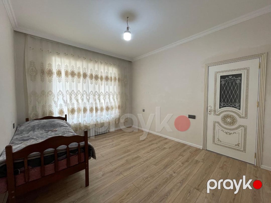 Həyət evi, Şüvəlan qəs — Ev, villa, Bakı (9)