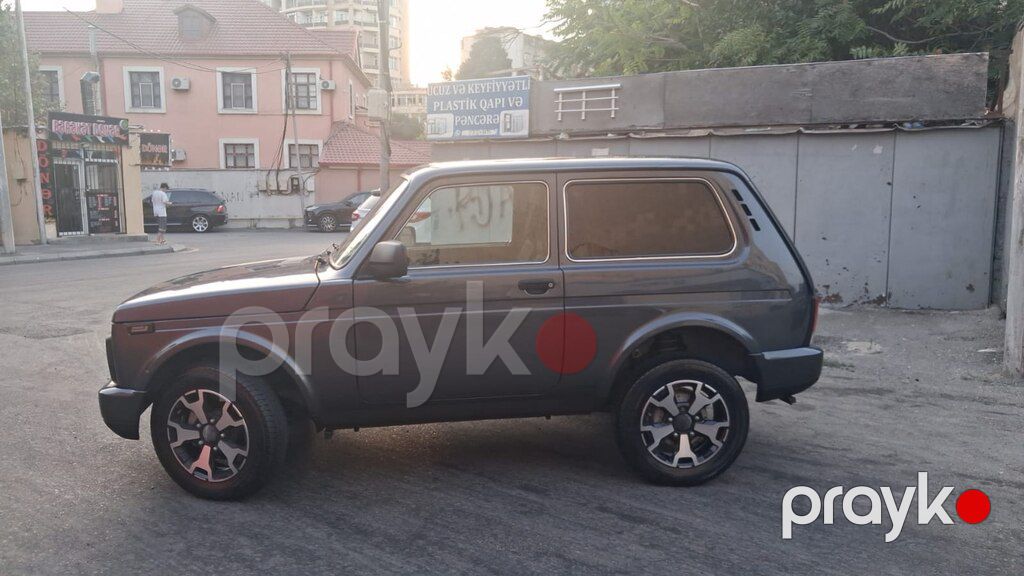 Lada (VAZ) Niva, 1.7 L, 2018 il, 90 600 km — Avtomobillər, Bakı (3)