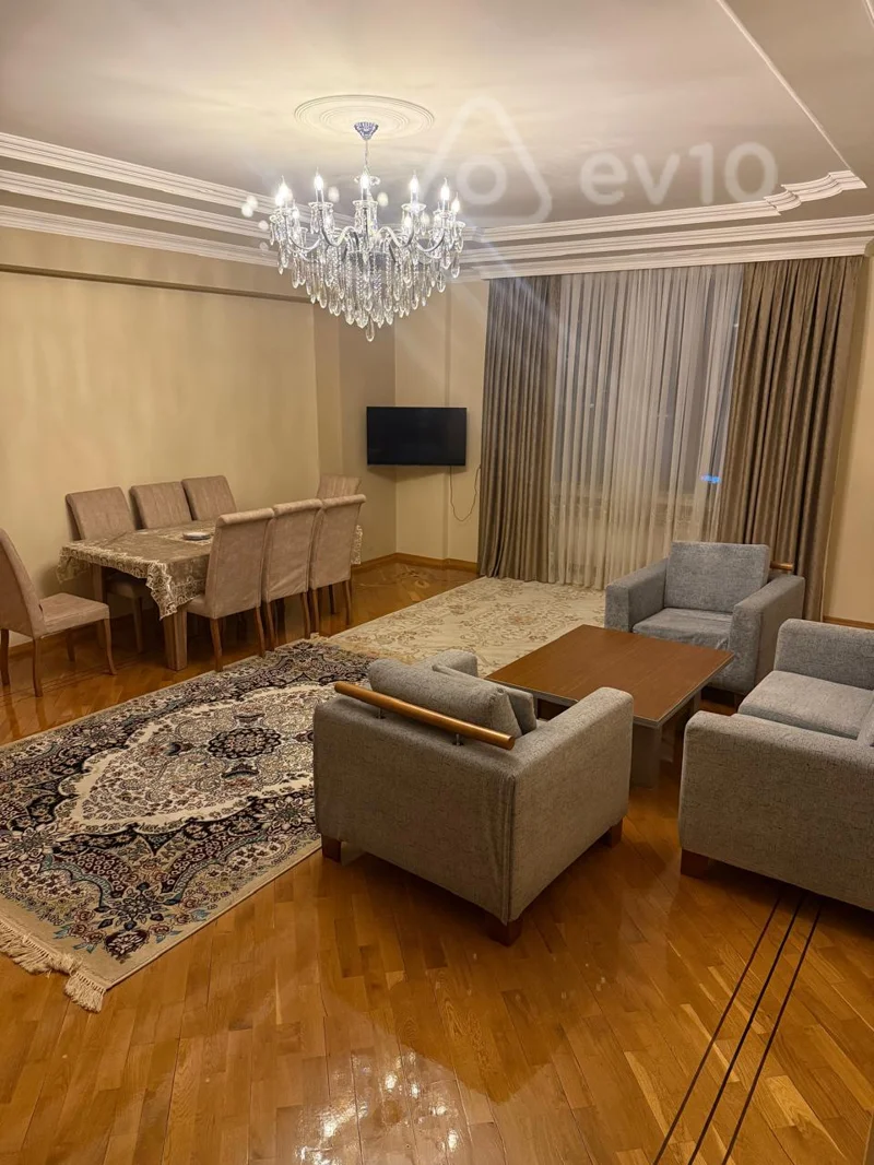 4 otaqlı mənzil, 212 m², Məmməd araz küçəsi — Mənzil, Bakı (2)