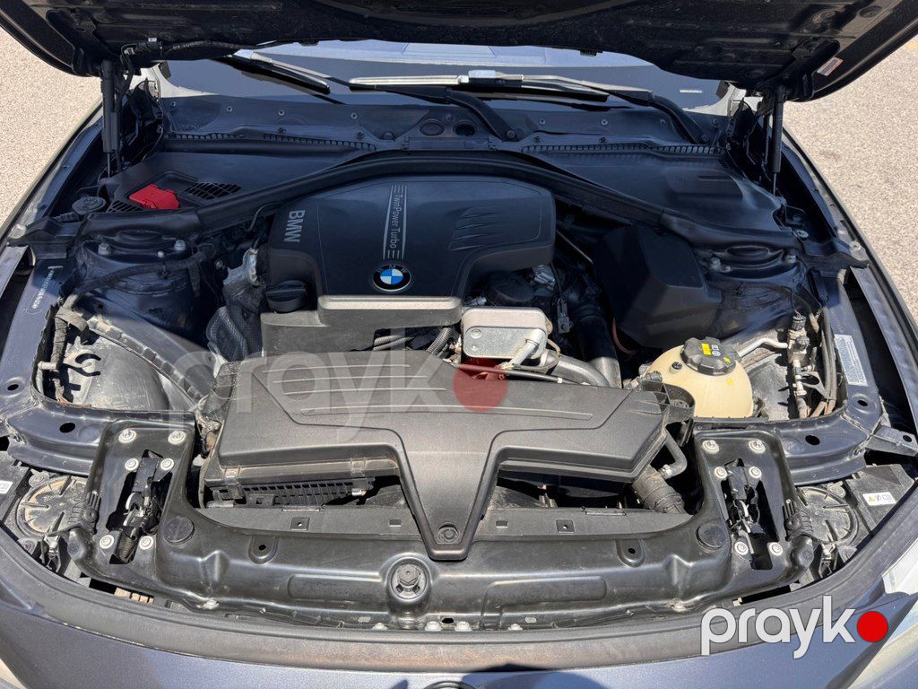 BMW 330, 2.0 L, 2015 il, 215 000 km — Avtomobillər, Balakən (9)