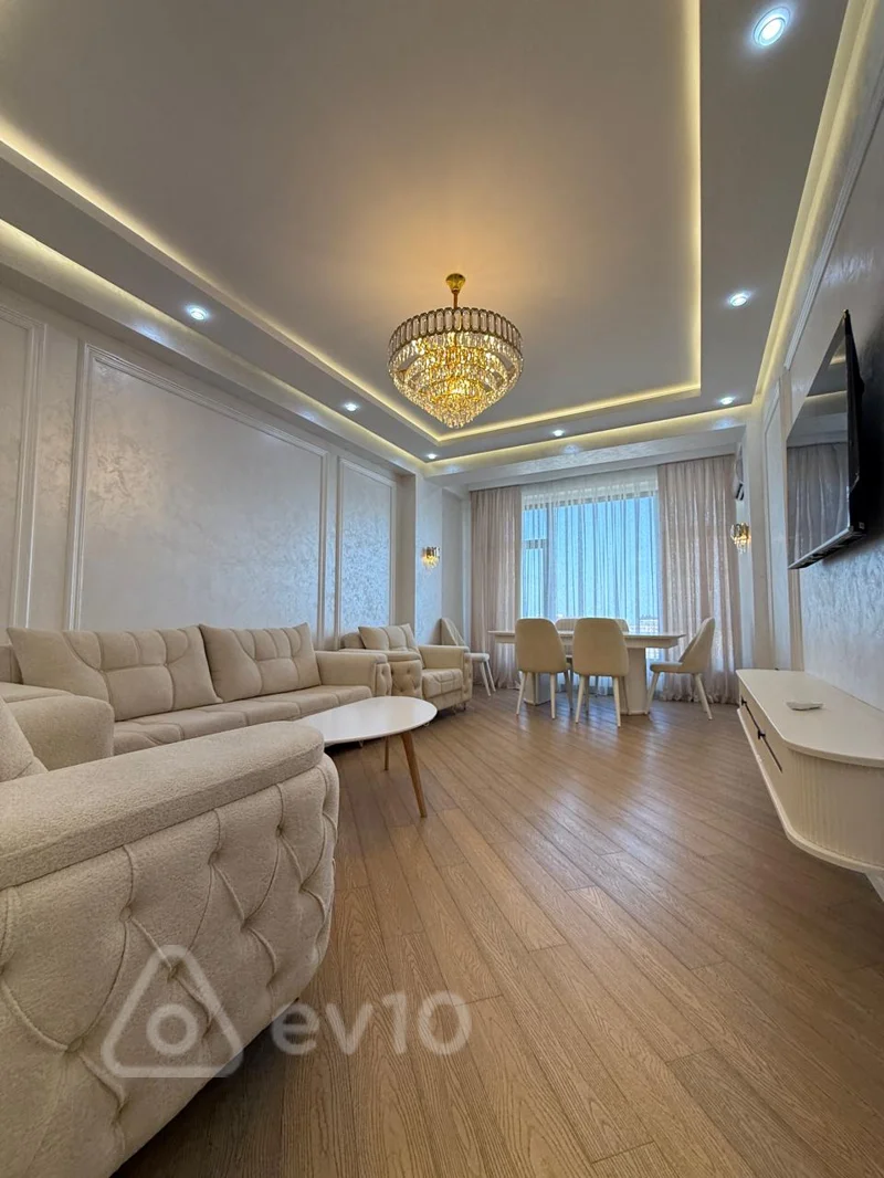 3 otaqlı mənzil, 132.5 m², F.Yusifov küc — Bakı