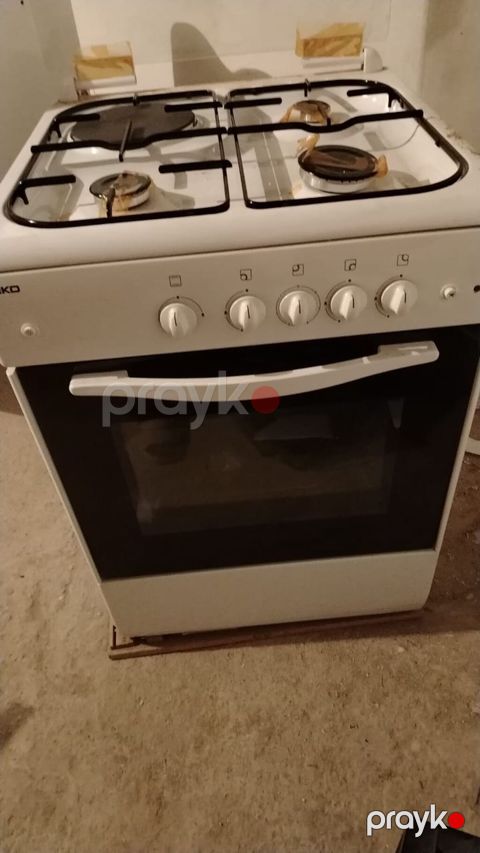 Beko qaz plitəsi və soba kombinə - 4 gözlü qaz plitəsi: fərqli ölçülü — Bakı