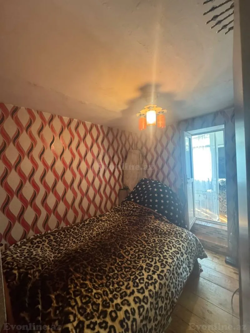 Satılır 2 otaqlı Mənzil Köhnə tikili 40 m² Bakı, Yasamal r., İnşaatçılar m — Mənzil, Bakı (3)