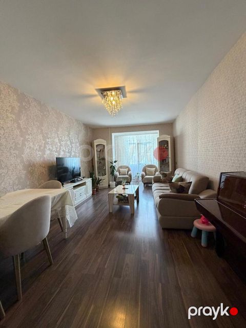 Satılır 3 otaqlı köhnə tikili 90 m² — Bakı