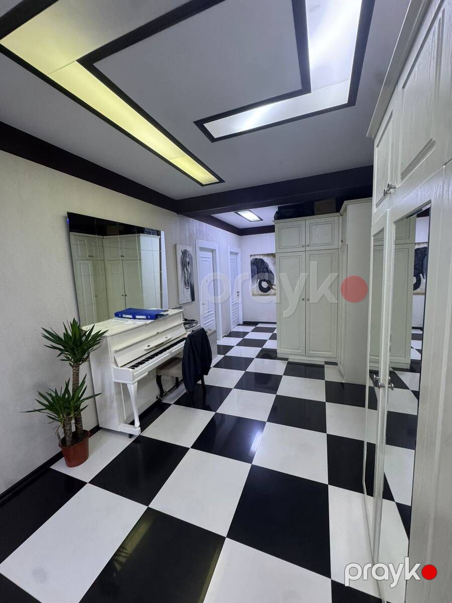 Satılır 4 otaqlı yeni tikili 150 m² — Mənzil, Bakı (10)