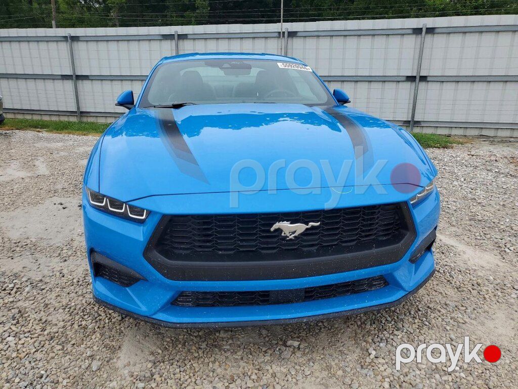 Ford Mustang, 2.3 L, 2025 il, 16 842 km — Avtomobillər (6)