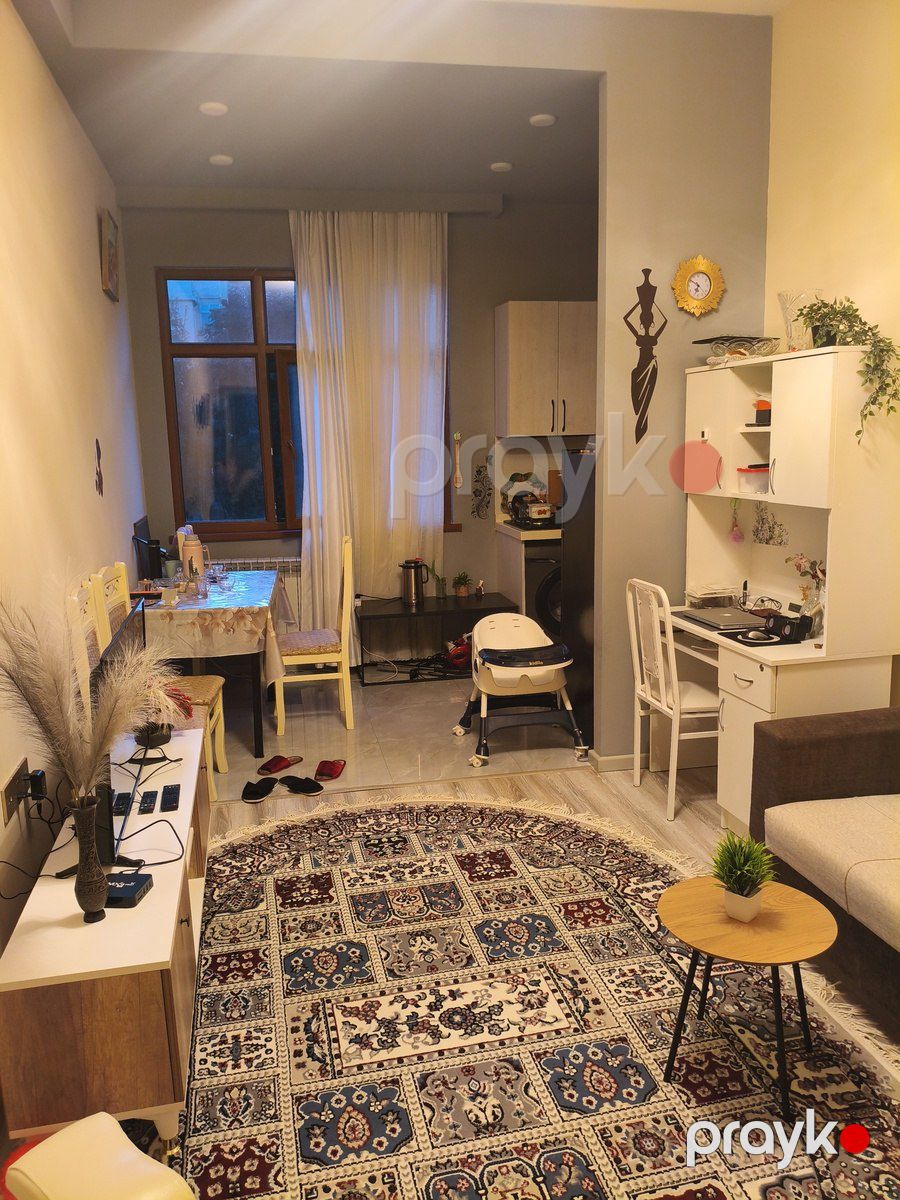 Satılır 2 otaqlı köhnə tikili 45 m² — Mənzil, Bakı (2)