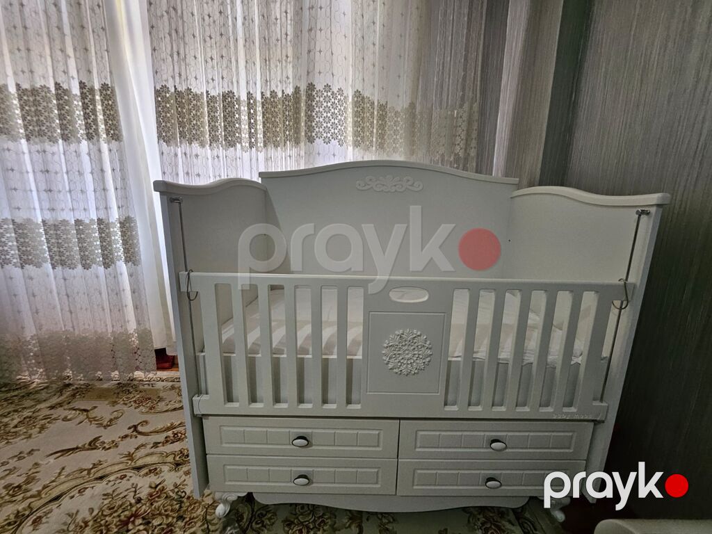 Oğlan və qız üçün, İşlənmiş, Dördbucaq, Beşik, Dəst ilə, Matras ilə, Yellənmə mexanizmi ilə — Bəşikləri, Bakı (5)