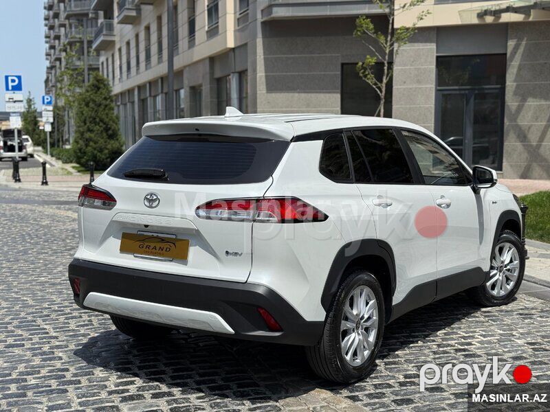 Toyota Corolla Cross, 2025 il — Minik avtomobili icarəsi, Bakı (3)