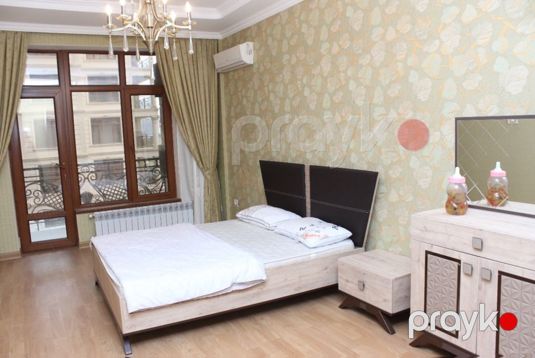 Satılır 4 otaqlı yeni tikili 217 m² — Mənzil, Bakı (11)