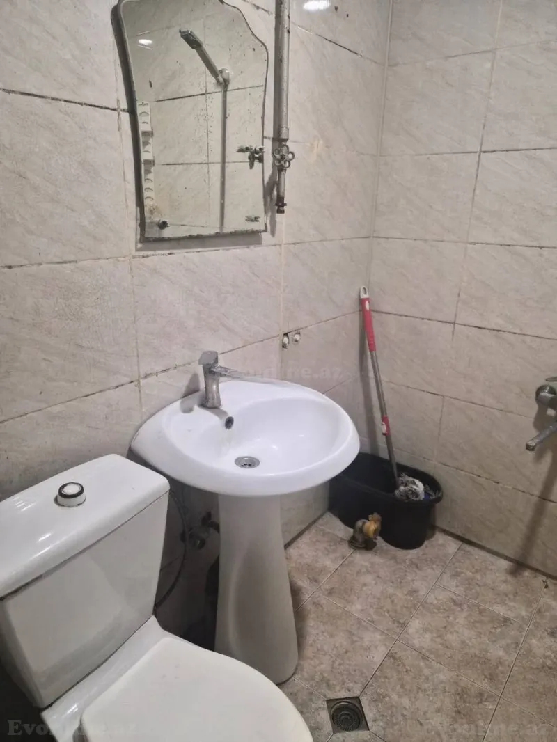 Kirayə verilir 1 otaqlı Mənzil Köhnə tikili 50 m² Bakı, Nizami r., Neftçilər m — Mənzil, Bakı (4)