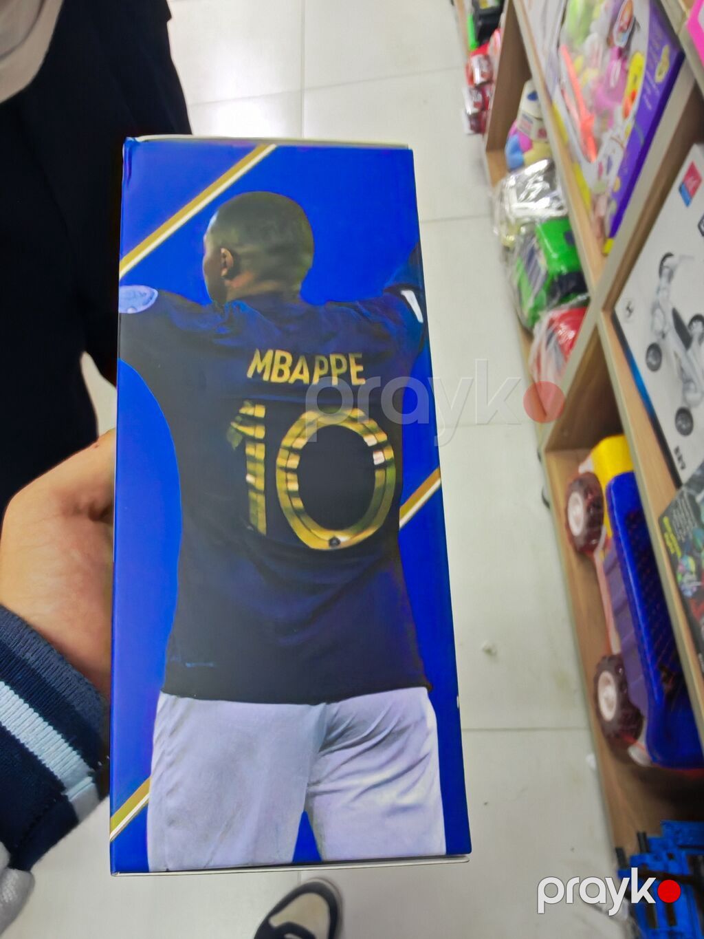 Kliyan Mbappe fiqurası Çatdırılma Yalnız Əhmədli metrosunadır — Oyuncaq figuraları, Bakı (2)