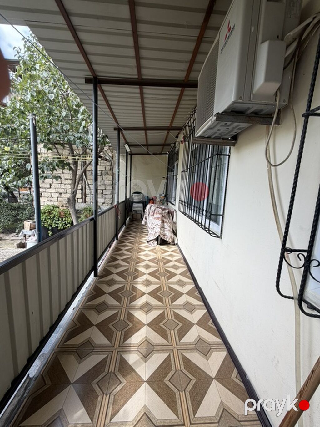 ev eşyalariyla birlikde satilir Həyətli mənzil – yaşıllıqla — Ev, villa, Bakı (5)