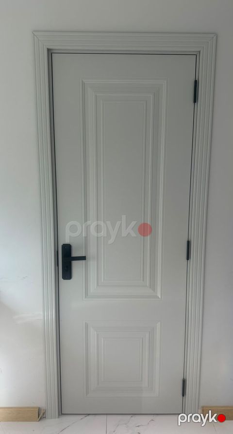 Bir eded qapı 130 azn satılır.Hundurluk 1.95 eni 70. Ünvan Tibb — Bakı