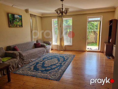Satılır 4 otaqlı həyət evi/bağ evi 180 m² — Bakı
