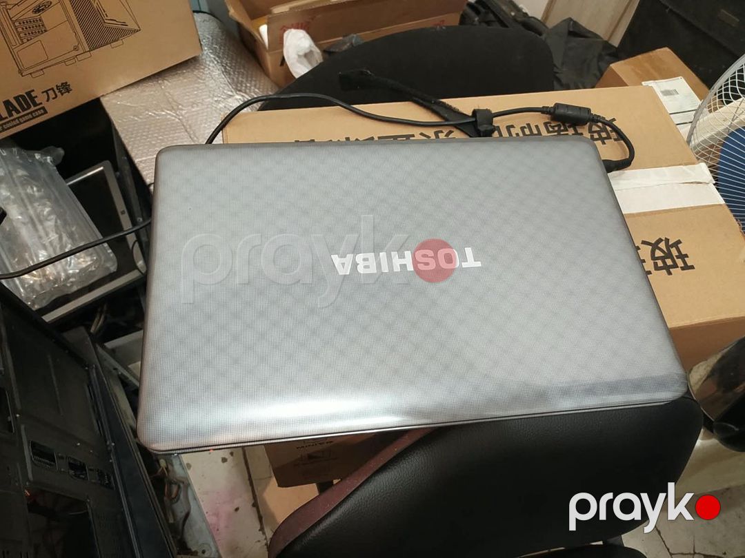 Toshiba noutbuku satılır — Noutbuklar, Bakı (2)