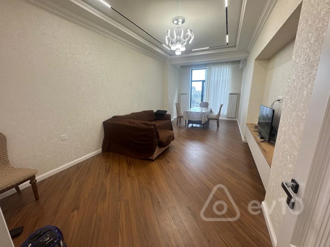3 otaqlı mənzil, 115 m², Ceyhun Hacıbəyli küç. — kirayə — Bakı