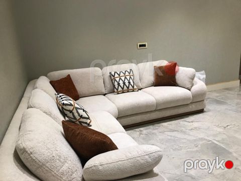 Künc divanı — Bakı