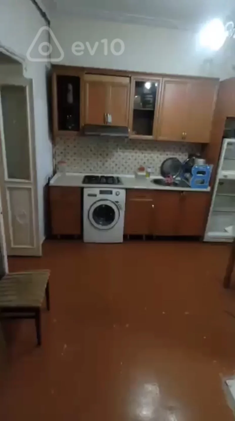 2 otaqlı həyət evi, 65 m², 8 Noyabr — kirayə — Bakı