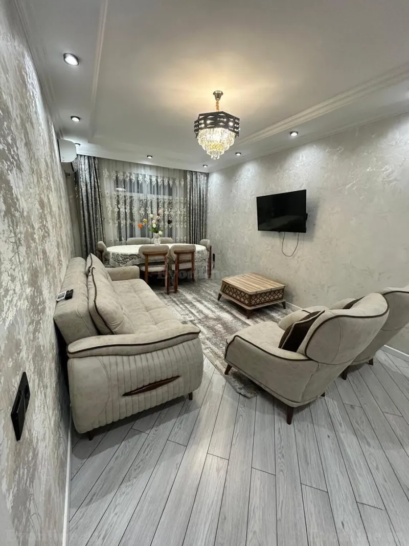 Satılır 3 otaqlı Mənzil Köhnə tikili 85 m² Bakı, Xətai r., Əhmədli m., Əhmədli — Bakı